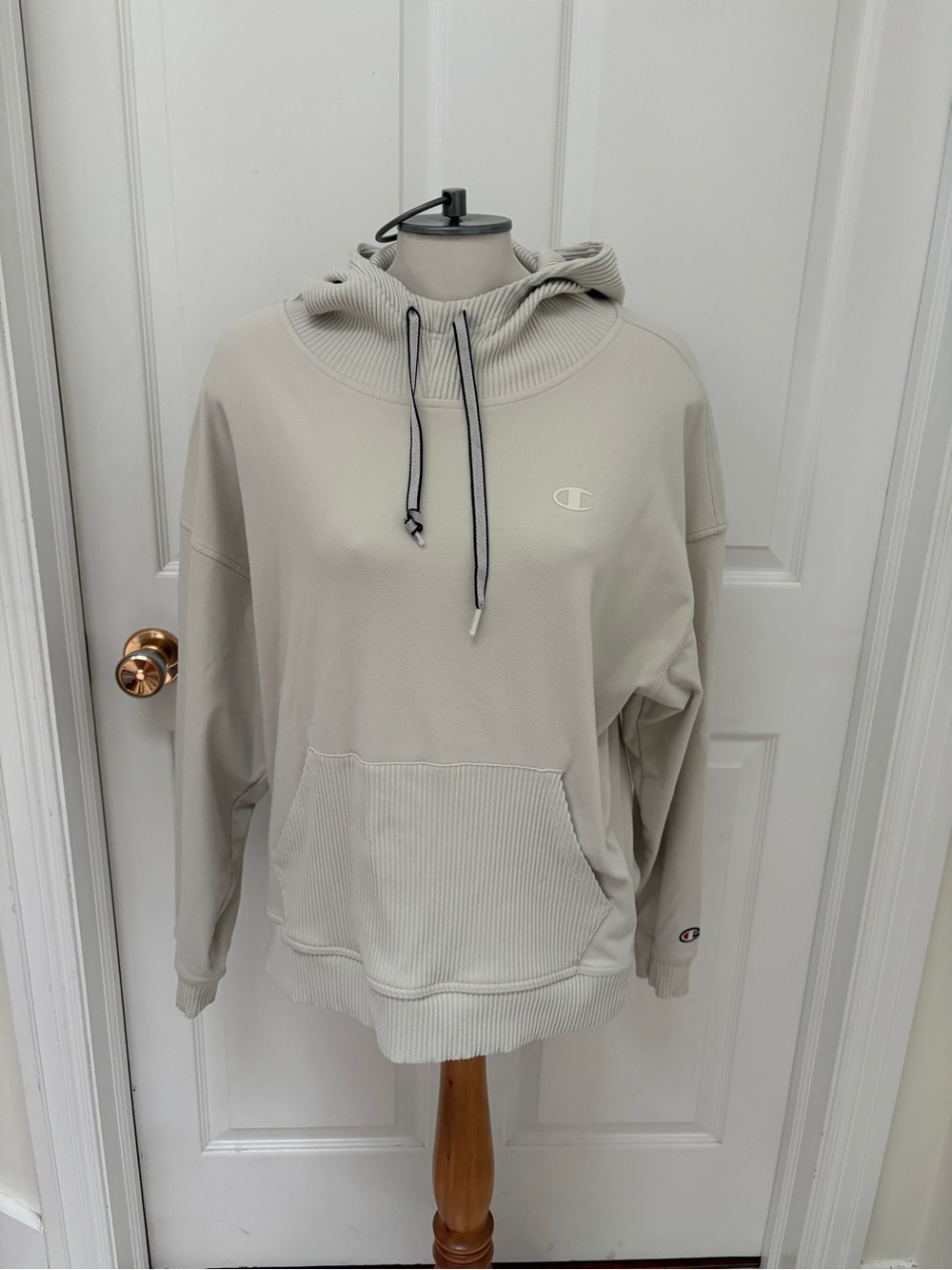 Champion Crewneck Hoodie in Light Beige with Contrast Drawstrings